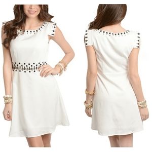 White short sleeve fit & flare office casual dress